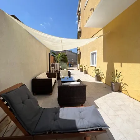 Ana Stari Grad (Hvar)