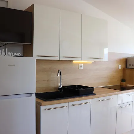 Apartment Ana *