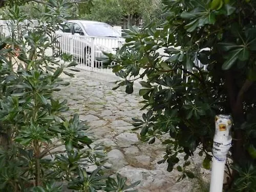 Ana Apartmán *